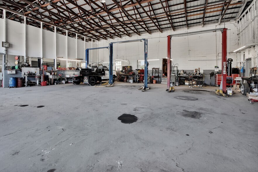 309 S Florida Ave, Deland, FL à vendre - Photo de l’immeuble – Image 3 sur 33