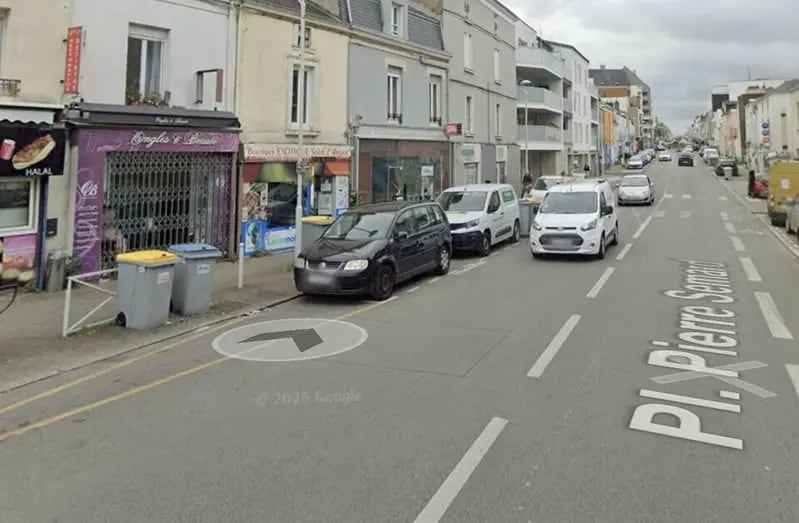 Local commercial dans Rezé à louer - Photo de l’immeuble – Image 1 sur 3