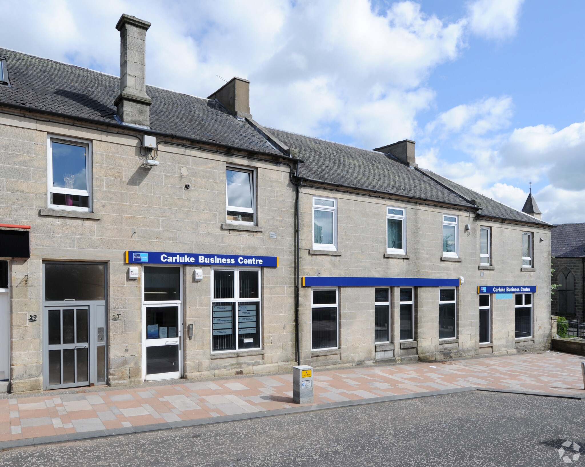 33-35 Hamilton St, Carluke à louer Photo principale– Image 1 sur 5