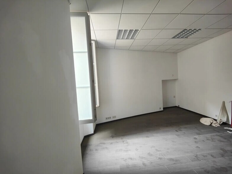Bureau dans Cannes à louer - Photo de l’immeuble – Image 3 sur 7
