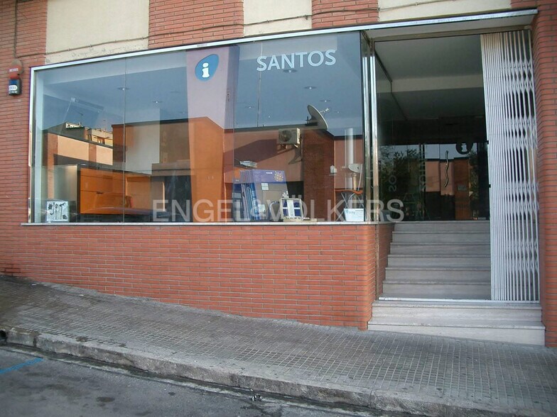 Immeuble residentiel dans Viladecans, Barcelona à vendre - Photo de l’immeuble – Image 1 sur 4