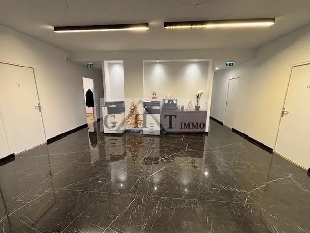 Bureau dans Alfortville à vendre Hall d’entrée– Image 1 sur 3