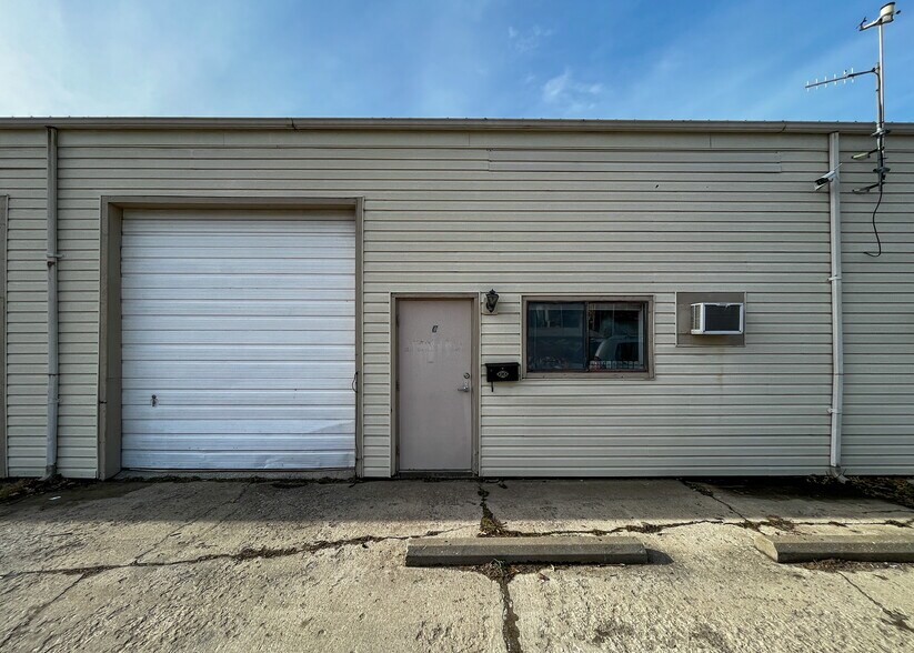 1802 Vandiver Dr, Columbia, MO à vendre - Photo principale – Image 2 sur 10