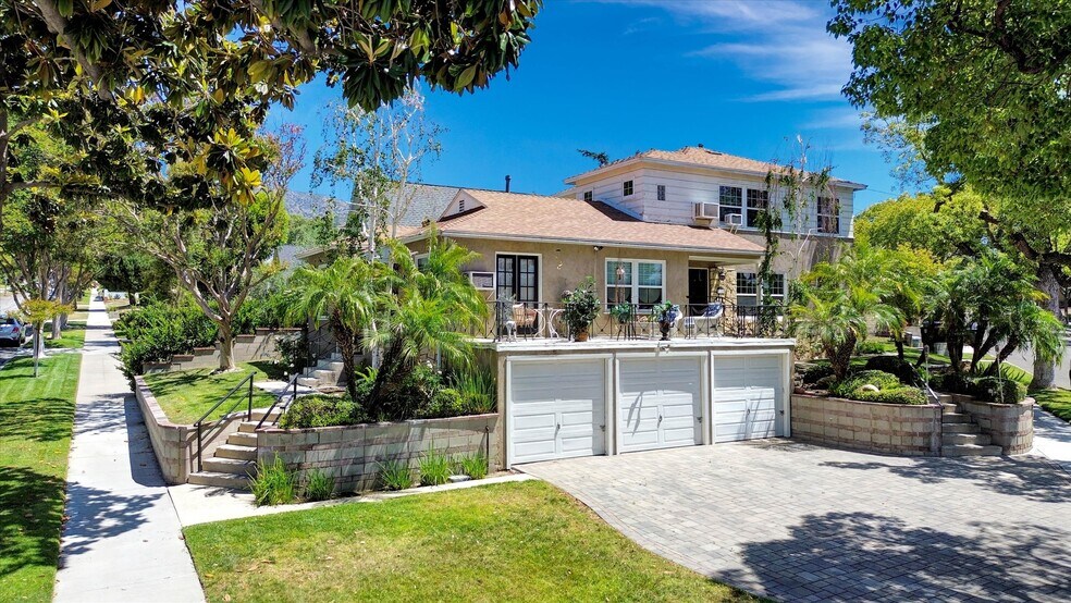 1120 East Ave, Burbank, CA à vendre - Photo de l’immeuble – Image 2 sur 10