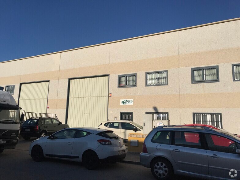 Avenida América, 73, Yuncos, Toledo à vendre - Photo de l’immeuble – Image 2 sur 12
