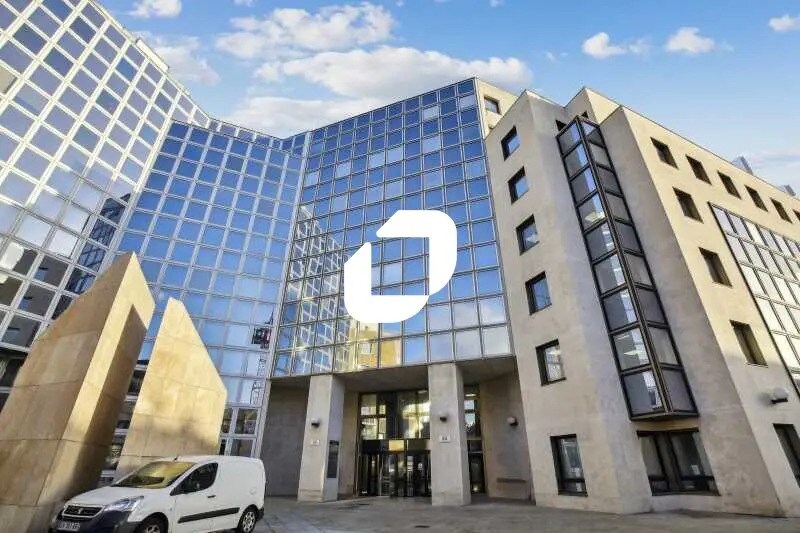 Bureau dans Suresnes à louer - Photo de l’immeuble – Image 1 sur 11