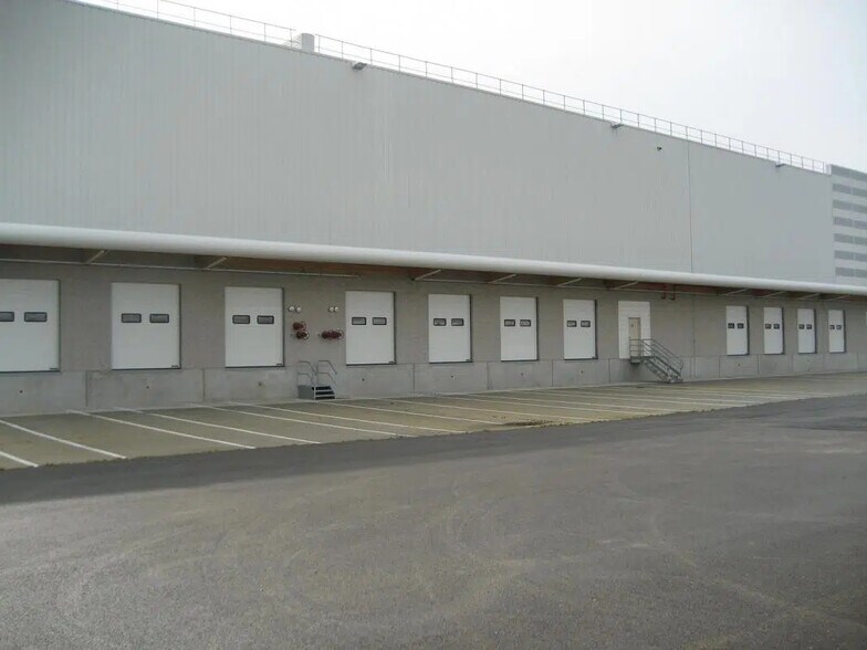 Industriel/Logistique dans Savigny-sur-Clairis à louer - Photo de l’immeuble – Image 2 sur 20
