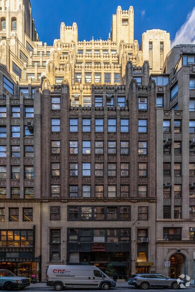 247 W 30th St, New York, NY à louer - Photo principale – Image 1 sur 11