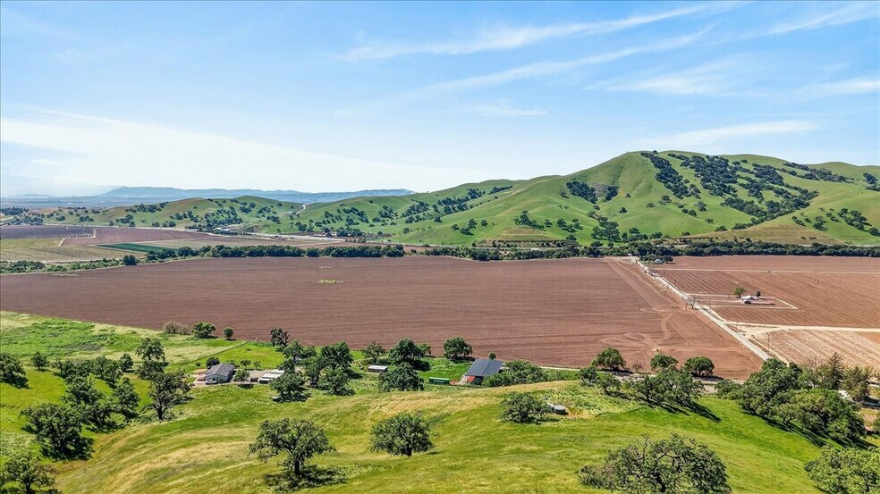 0 Walnut Ave, Hollister, CA à vendre - Photo de l’immeuble – Image 3 sur 23