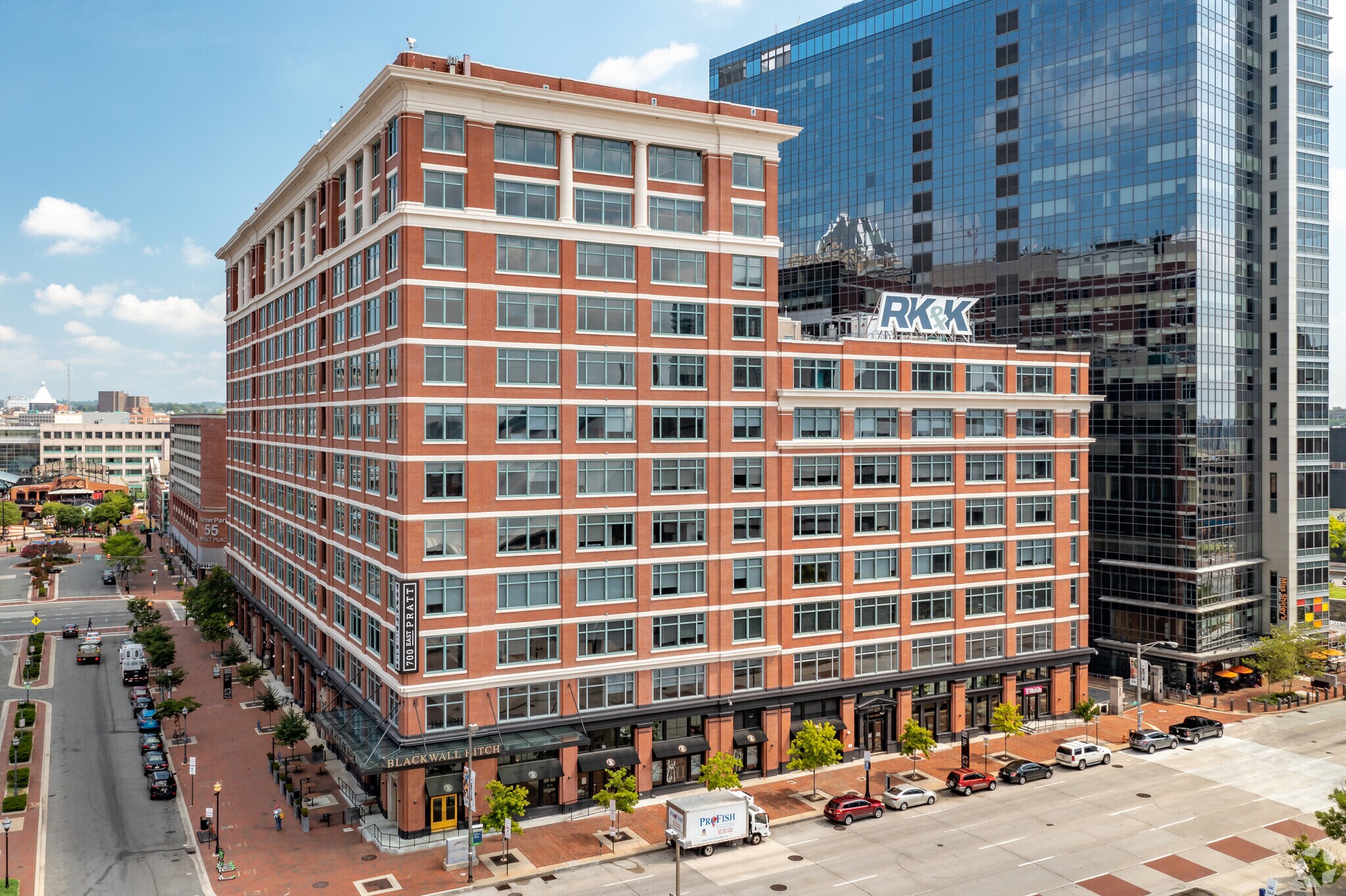 700 E Pratt St, Baltimore, MD à louer Photo de l’immeuble– Image 1 sur 9