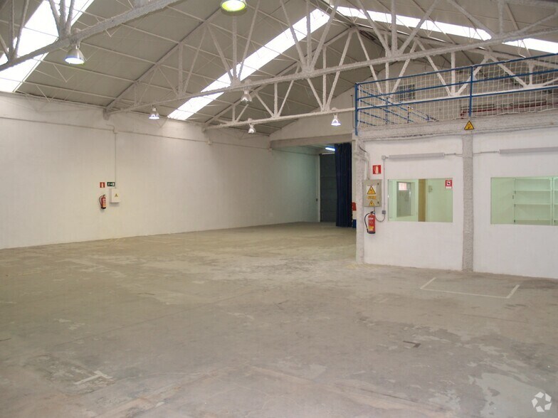 Industriel/Logistique dans Getafe, Madrid à vendre - Photo de l’immeuble – Image 3 sur 24