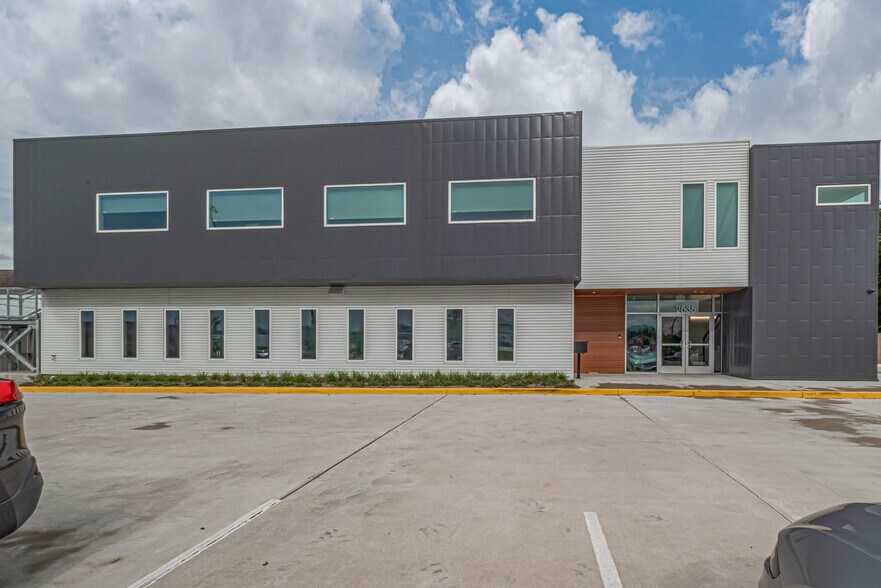 2535 North Fwy, Houston, TX à louer - Photo de l’immeuble – Image 3 sur 36