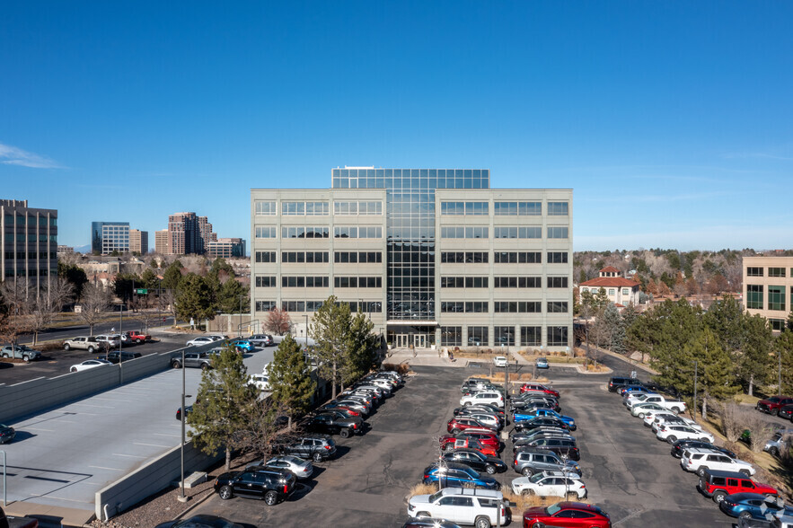 8400 E Crescent Pky, Greenwood Village, CO à louer - Photo de l’immeuble – Image 3 sur 11