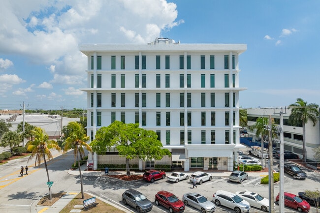 Plus de détails pour 2601 E Oakland Park Blvd, Fort Lauderdale, FL - Différents types d’espaces à louer