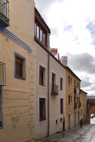 Plus de détails pour Calle De La Puerta Del Sol, 1, Segovia - Logement à vendre