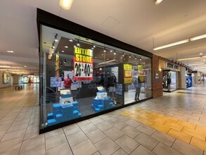 2301-2401 Liberty Heights Ave, Baltimore, MD à louer Photo intérieure– Image 2 sur 5