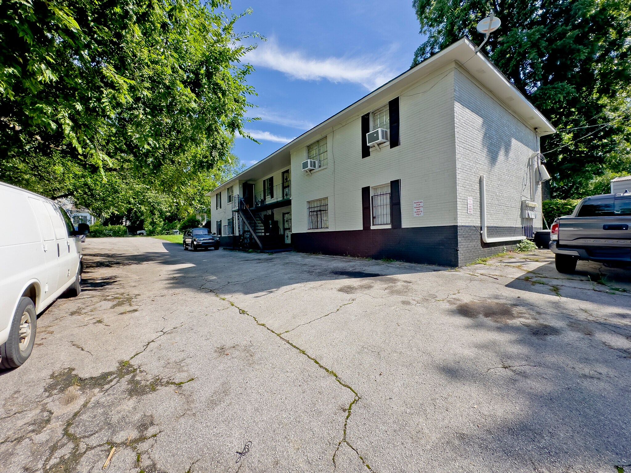 1609 11th Ct N, Birmingham, AL à vendre Photo de l’immeuble– Image 1 sur 4