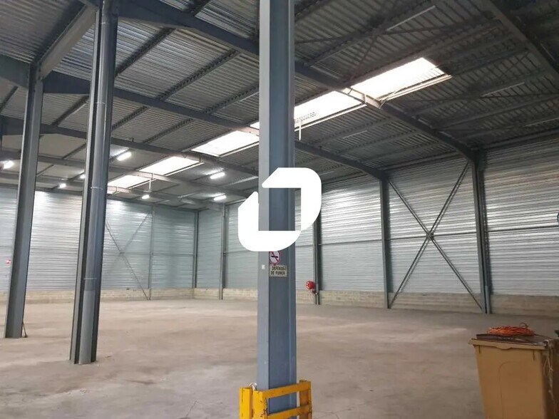 Bureau dans Vitry-sur-Seine à louer - Photo de l’immeuble – Image 2 sur 10