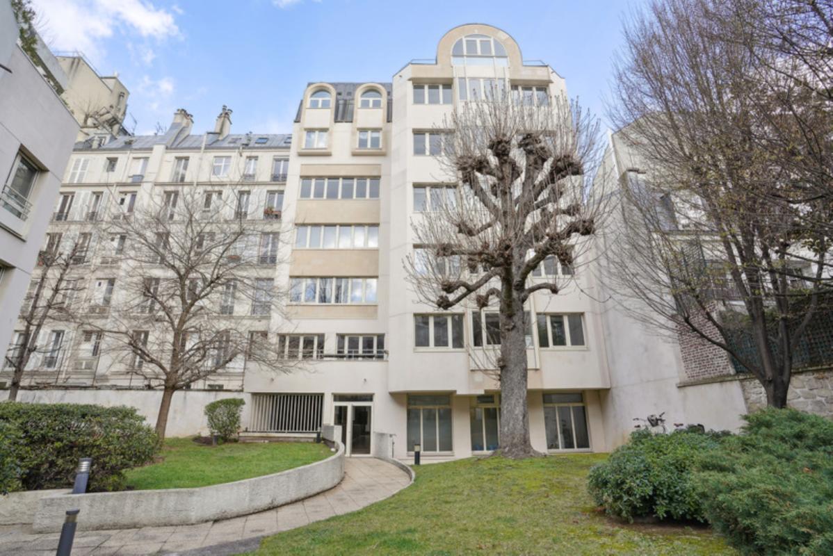 11 Rue Galvani, Paris à louer Photo de l’immeuble– Image 1 sur 11