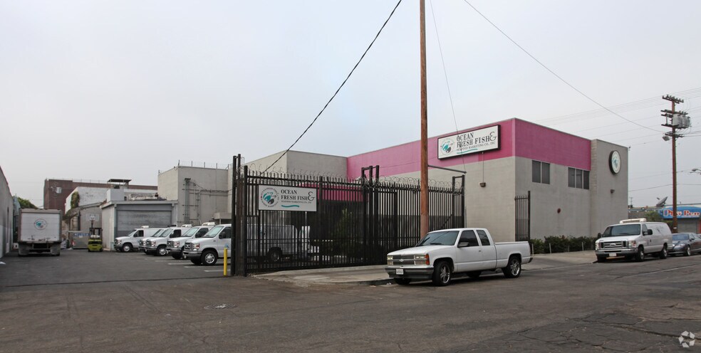 1100 S Santa Fe Ave, Los Angeles, CA à louer - Photo de l’immeuble – Image 2 sur 32