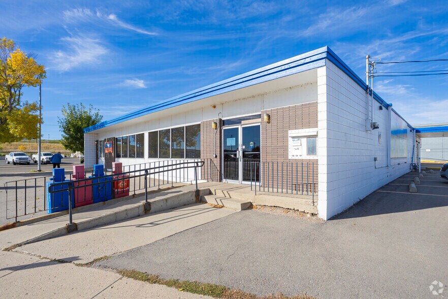 96 Railway Dr, Drumheller, AB à vendre - Photo de l’immeuble – Image 2 sur 2