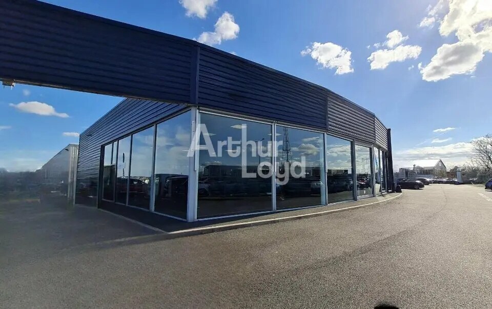 Local commercial dans Saint-Maur à louer Photo de l’immeuble– Image 1 sur 2