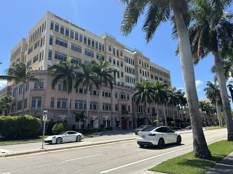 225 NE Mizner Blvd, Boca Raton, FL à louer - Photo de l’immeuble – Image 1 sur 1