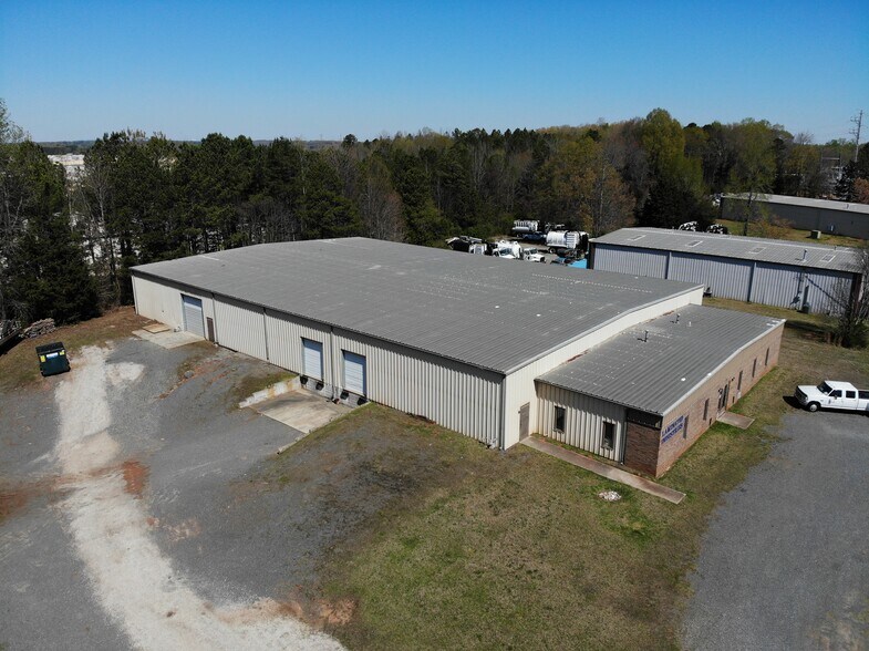479 Springdale Rd E, Rock Hill, SC à louer - Photo de l’immeuble – Image 3 sur 6