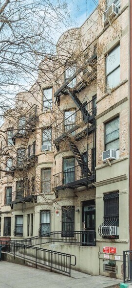 145 Albany Ave, Brooklyn, NY à vendre - Photo de l’immeuble – Image 3 sur 4