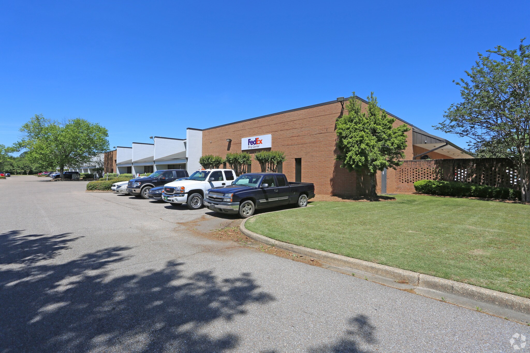 2770 Gunter Park Dr E, Montgomery, AL à louer Photo principale– Image 1 sur 7