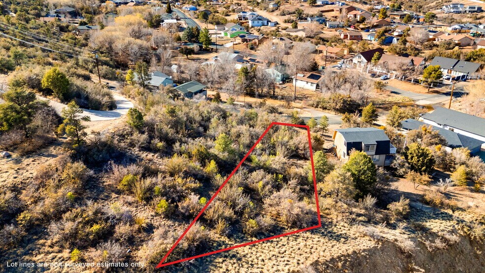 1651 N Emerald Dr, Prescott, AZ à vendre - Photo de l’immeuble – Image 2 sur 6