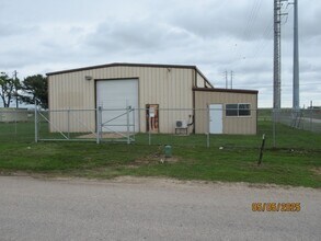 530 E 2nd St, Freeport, TX à louer Photo intérieure– Image 2 sur 8
