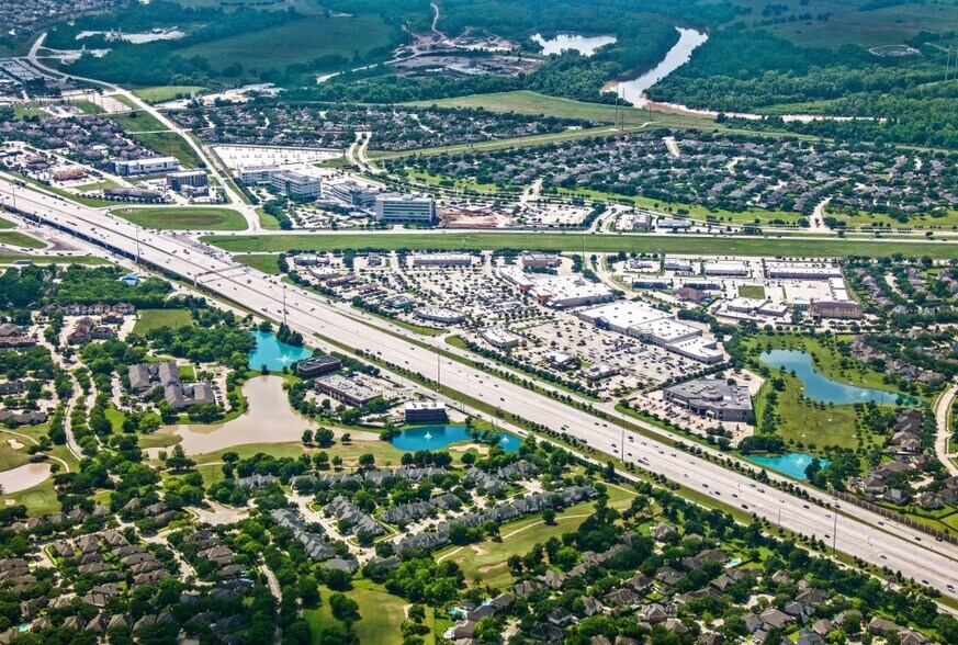 19660-20030 Southwest Fwy, Sugar Land, TX à louer - Photo de l’immeuble – Image 1 sur 11