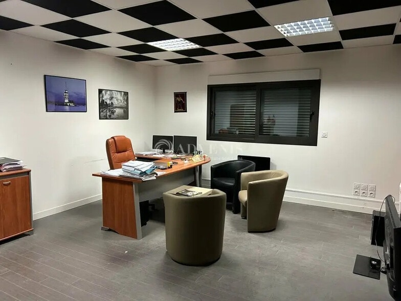 Local d'activités dans Joué-lès-Tours à vendre - Photo intérieure – Image 3 sur 10