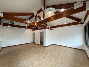 9229-9233 Holman Rd, Seattle, WA à louer Photo intérieure– Image 2 sur 5