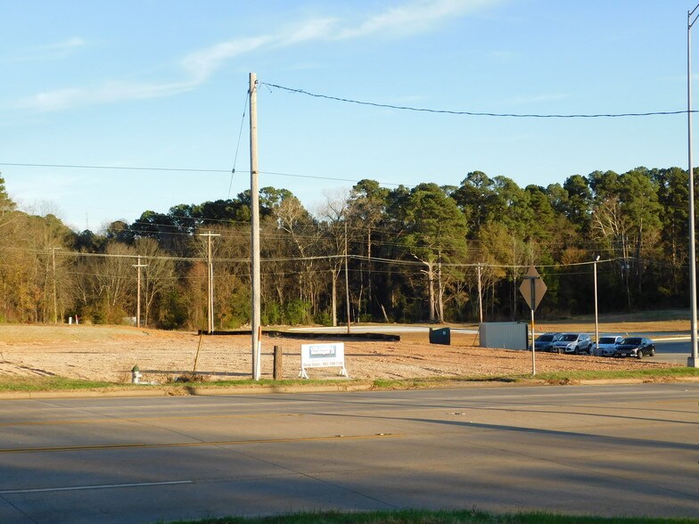 Hwy 271, Gilmer, TX à vendre - Photo de l’immeuble – Image 2 sur 16