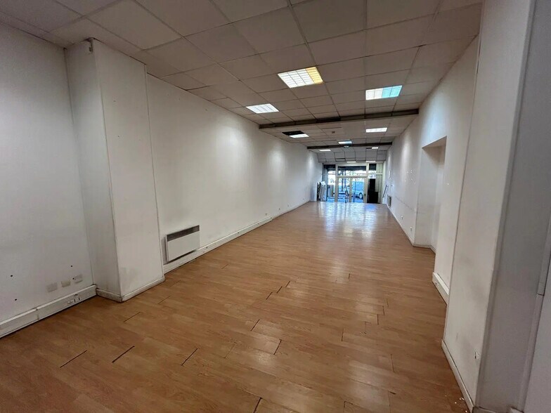 54 Avenue Du Prado, Marseille à louer - Photo de l’immeuble – Image 3 sur 6