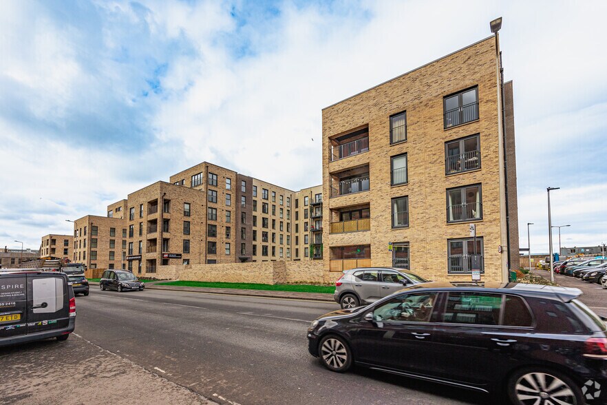 16 Margaret Thomson Crescent, Edinburgh à vendre - Photo de l’immeuble – Image 2 sur 2