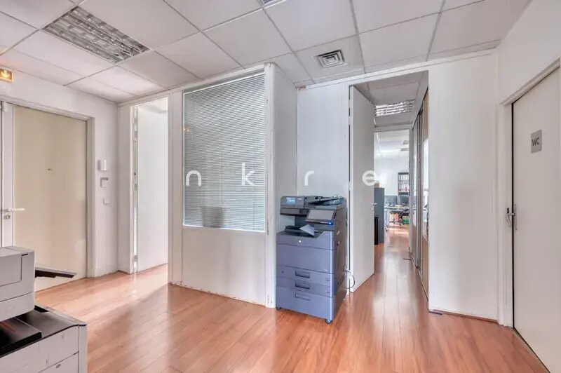 Bureau dans Paris à louer - Photo de l’immeuble – Image 1 sur 12