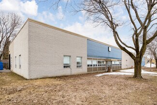 Plus de détails pour 2720 Rue Duchesneau, Montréal, QC - Industriel/Logistique à louer