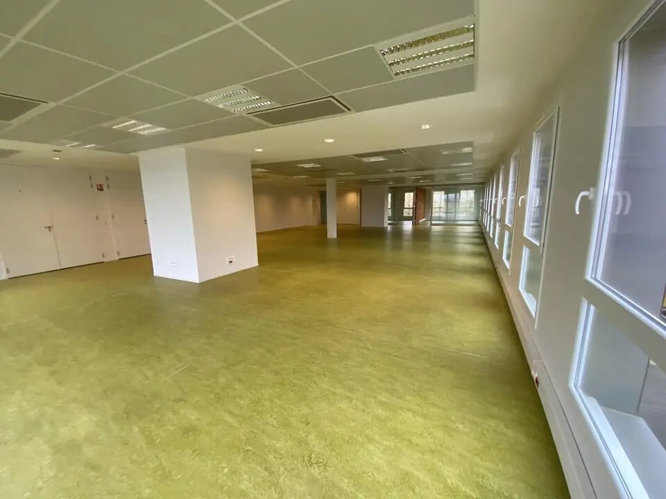 Bureau dans Reims à vendre Photo intérieure– Image 1 sur 8