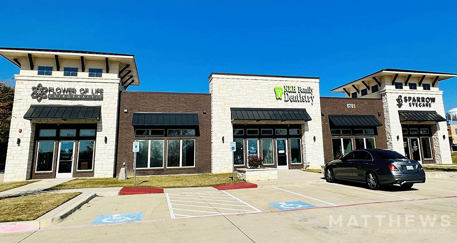 8701 N Tarrant Pky, North Richland Hills, TX à louer - Photo de l’immeuble – Image 2 sur 5