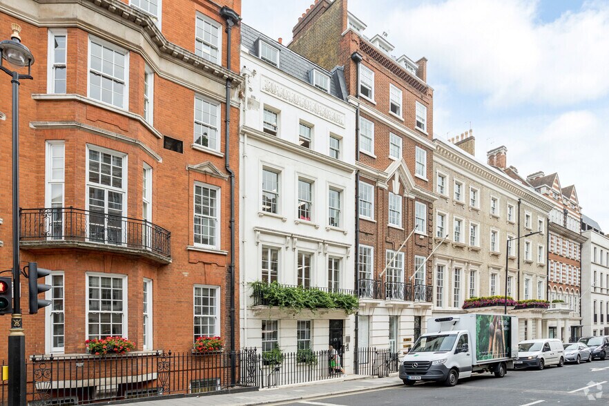 27 Grosvenor St, Londres à louer - Photo principale – Image 1 sur 17