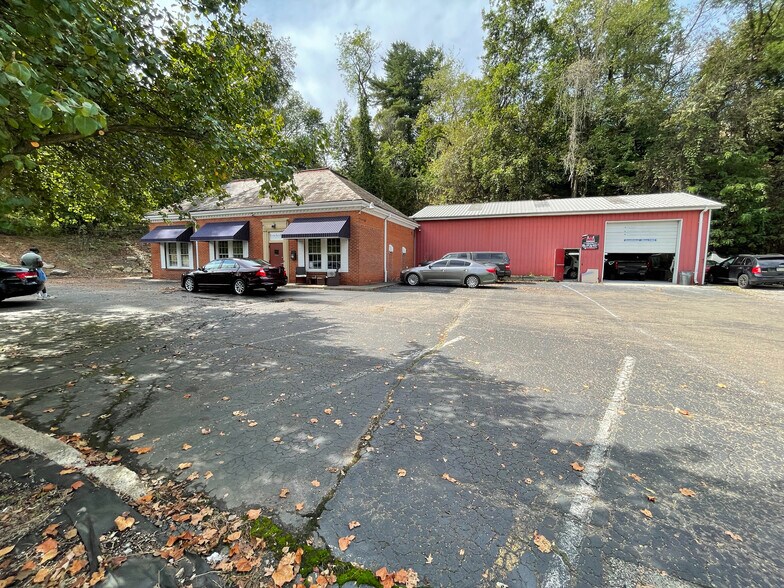 630-640 Long Rd portefeuille de 2 biens à vendre sur LoopNet.fr - Photo de l’immeuble – Image 3 sur 26