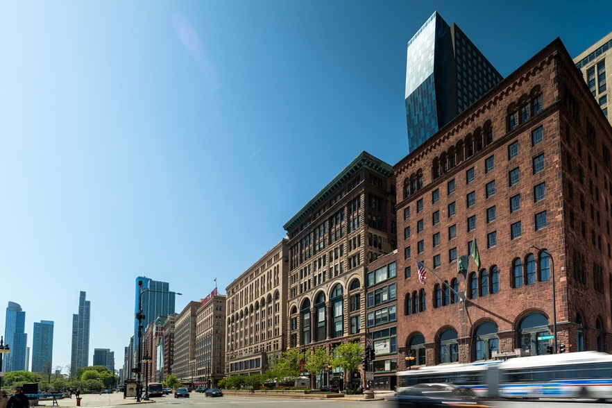 410 S Michigan Ave, Chicago, IL à louer - Photo de l’immeuble – Image 3 sur 9