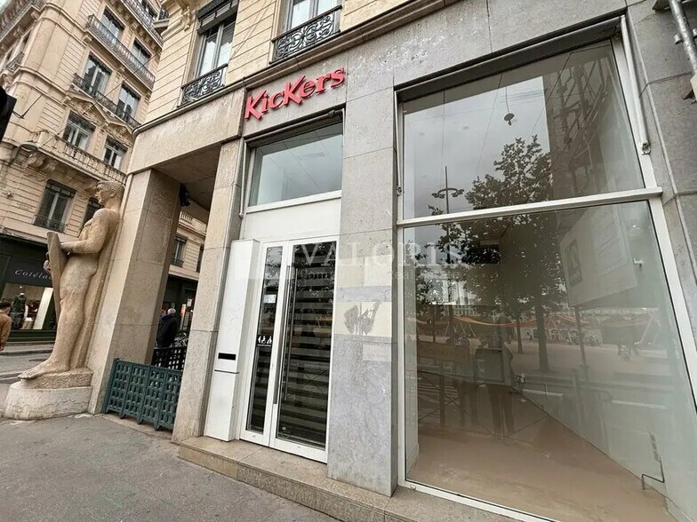Local commercial dans Lyon à louer - Photo de l’immeuble – Image 1 sur 9