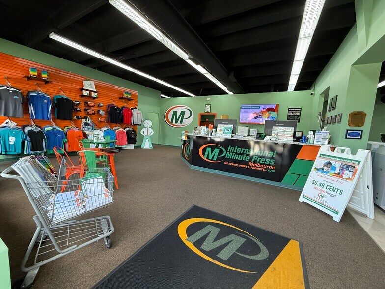 701 S Apollo Blvd, Melbourne, FL à vendre - Hall d’entrée – Image 2 sur 10
