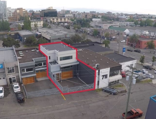 715 Princess Ave, Victoria, BC à vendre Photo principale– Image 1 sur 2