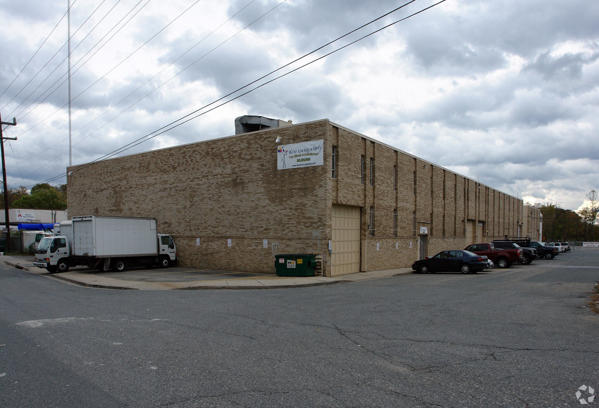 2300-2306 Perkins Pl, Silver Spring, MD à louer Photo principale– Image 1 sur 15