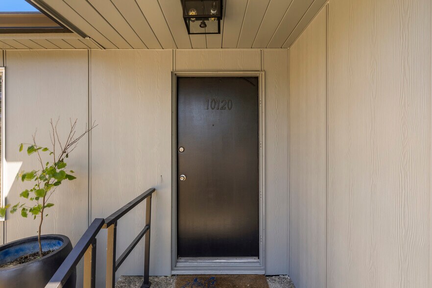 10120 NW Glencoe Rd, North Plains, OR à louer - Photo de l’immeuble – Image 3 sur 27